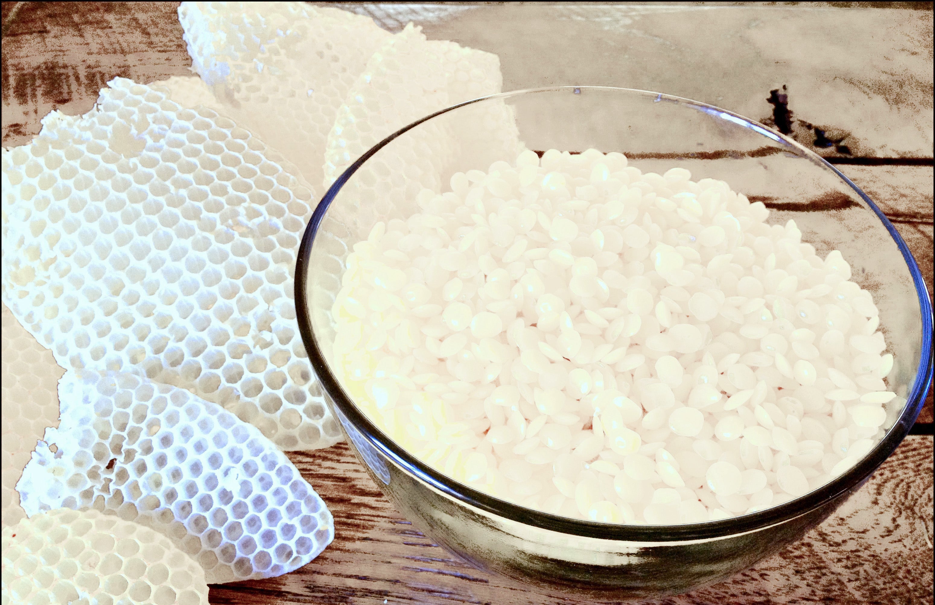 White (BP Grade) Beeswax Pellets - Naturally Fragrant Beeswax